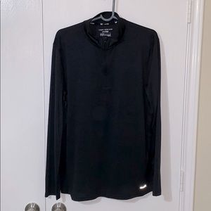 NWOT Men’s TEK Gear active lightweight sweater